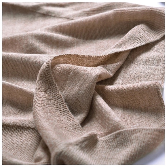 🎁 1 DAY MOVING SALE Soft Cashmere Flowing Lightweight Sweater 🎁 - Picture 5 of 8